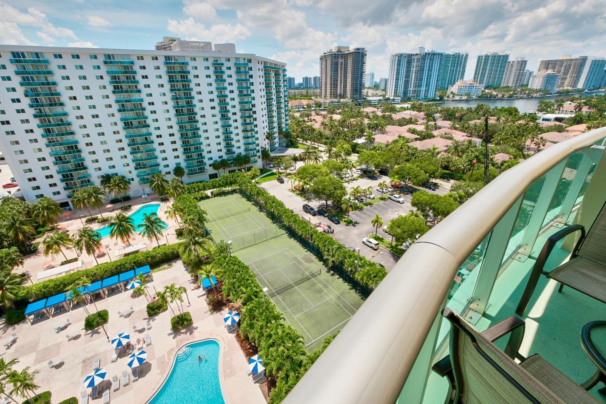 Miami Beach Collins Ave Apartments Free Parking Sunny Isles Beach Exterior photo